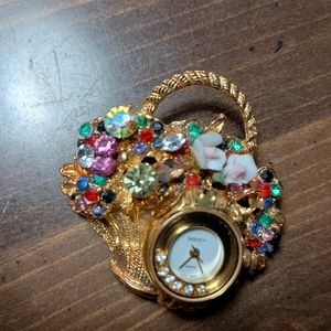 Brooch